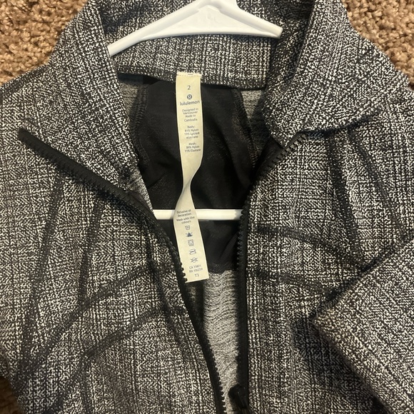 Lululemon define jacket - Picture 3 of 5